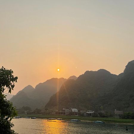 Cornflower Homestay Phong Nha Buitenkant foto