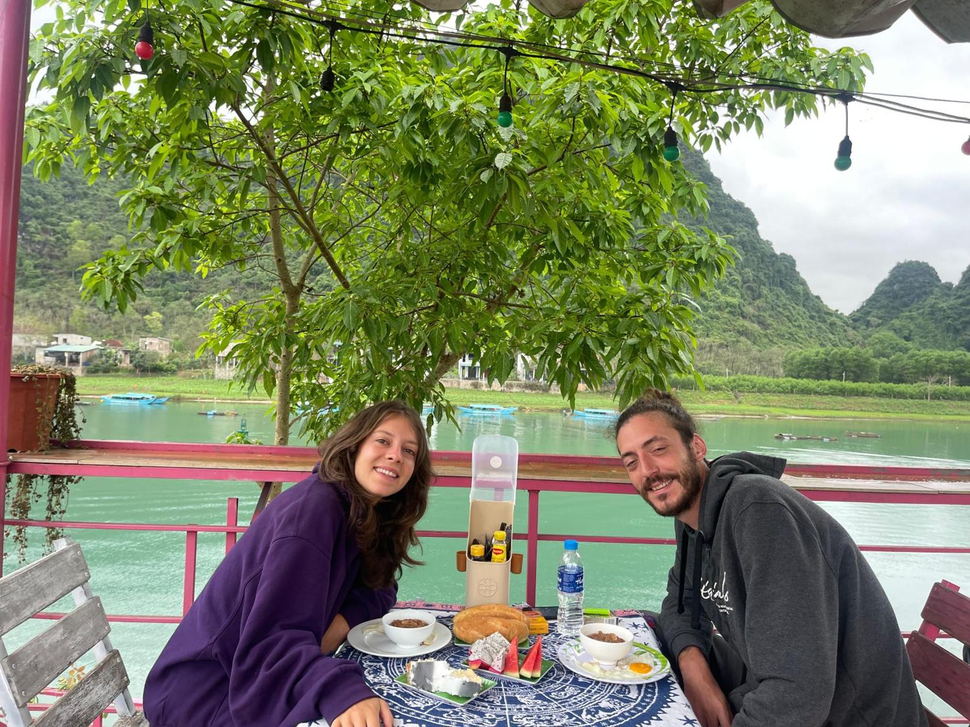 Cornflower Homestay Phong Nha Buitenkant foto