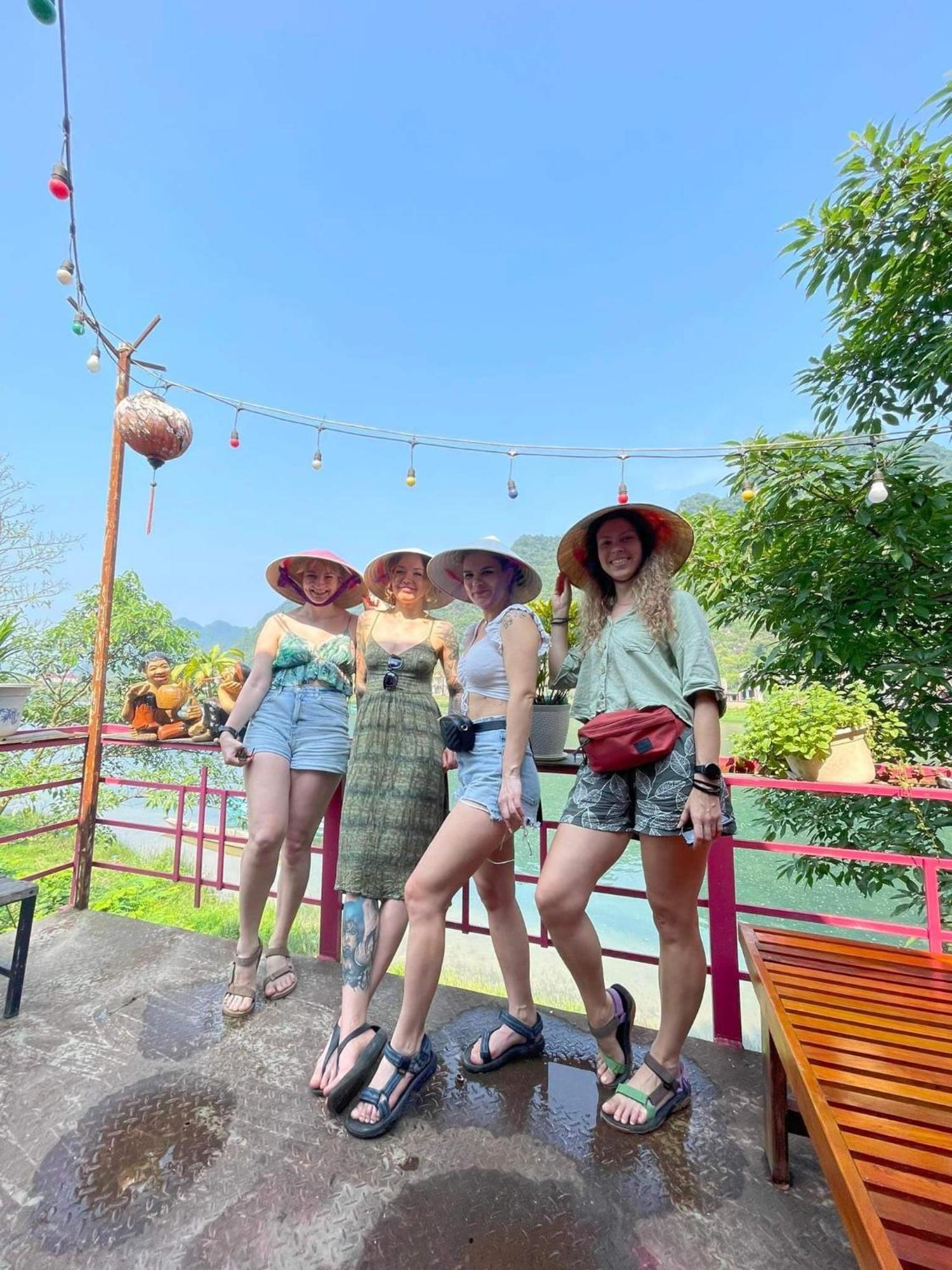 Cornflower Homestay Phong Nha Buitenkant foto