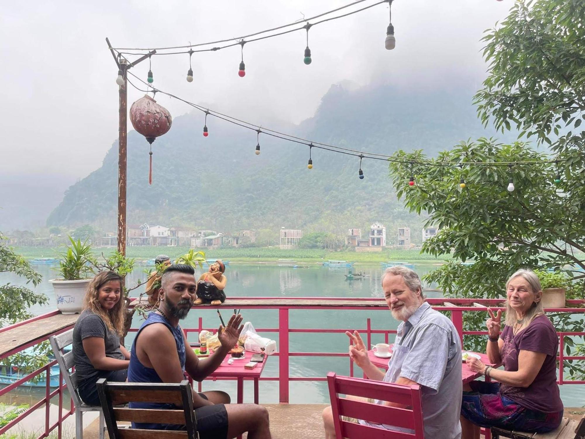 Cornflower Homestay Phong Nha Buitenkant foto