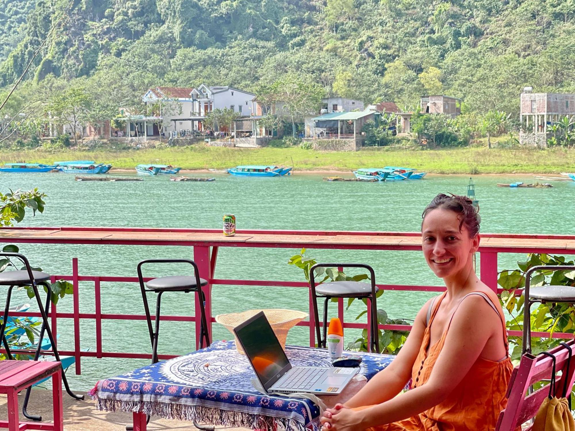 Cornflower Homestay Phong Nha Buitenkant foto