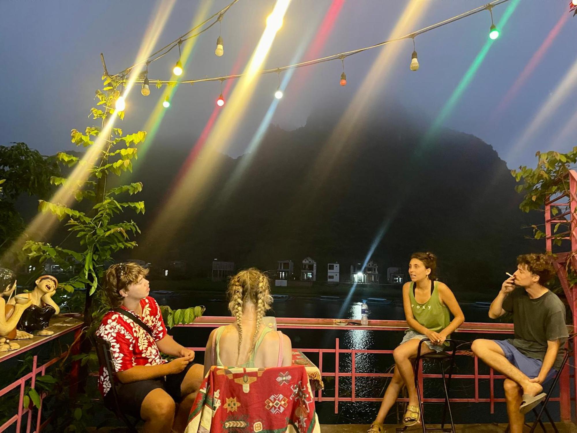 Cornflower Homestay Phong Nha Buitenkant foto
