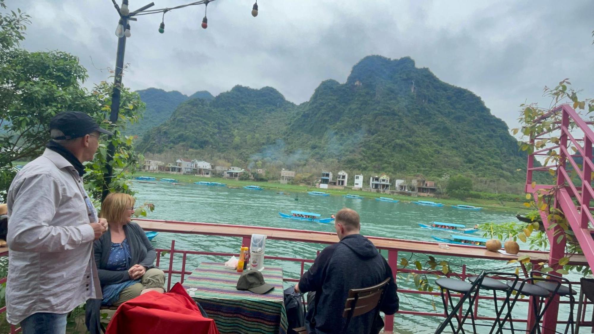 Cornflower Homestay Phong Nha Buitenkant foto